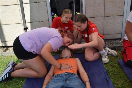 Vysočina pokračuje v programu První pomoc do škol. Praktická výuka začne v říjnu 2026