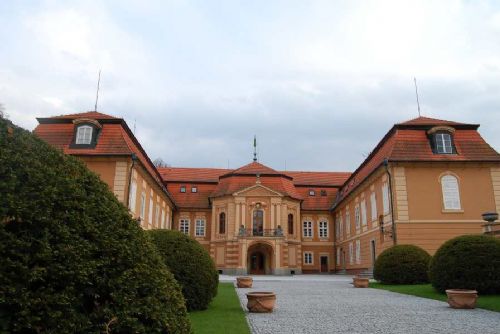 Zámek Štiřín opět bez kupce, ÚZSVM v nejistotě