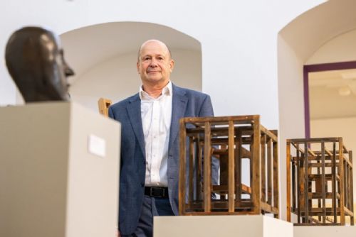 Západočeská galerie získává 102 děl Zbyňka Sekala jako dar