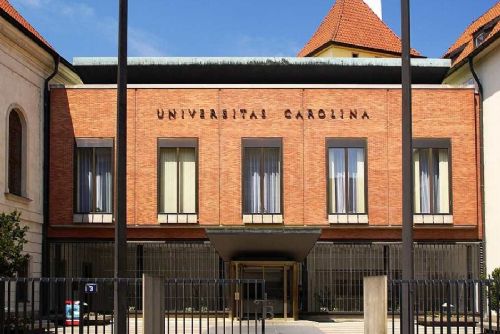 Zpoždění kampusu Albertov připraví Univerzitu Karlovu o 1,4 miliardy