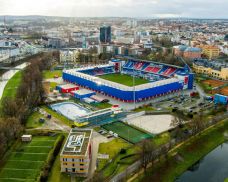 Obujte tenisky a běžte na dobrou věc! Viktoria Plzeň zve na charitativní běh kolem stadionu