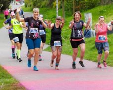 Pivovar v Plzni zaplnili běžci. Festival Rozběháme Česko přilákal rekordních 1500 lidí