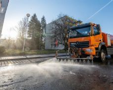 Jihlava chystá blokové čištění 28.–29. března. Odtah stojí 3 000 korun