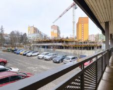 Parkovací dům u Atomu finišuje. Plzeň nabídne 173 míst, část zůstane zdarma