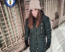 Na další promrzlou a pohřešovanou dívku upozornila kolemjdoucí