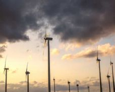 Větrný park u Sandlu: plán až 19 turbín vyvolává přeshraniční debatu