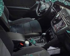 Na Borech řádí vandal, poškozuje zaparkovaná auta